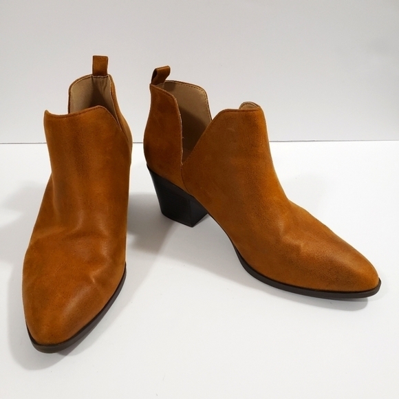 Journee Lola Ankle Bootie Size 9 Tan Brown Faux Leather Boots Western Boho Rodeo - Picture 7 of 13